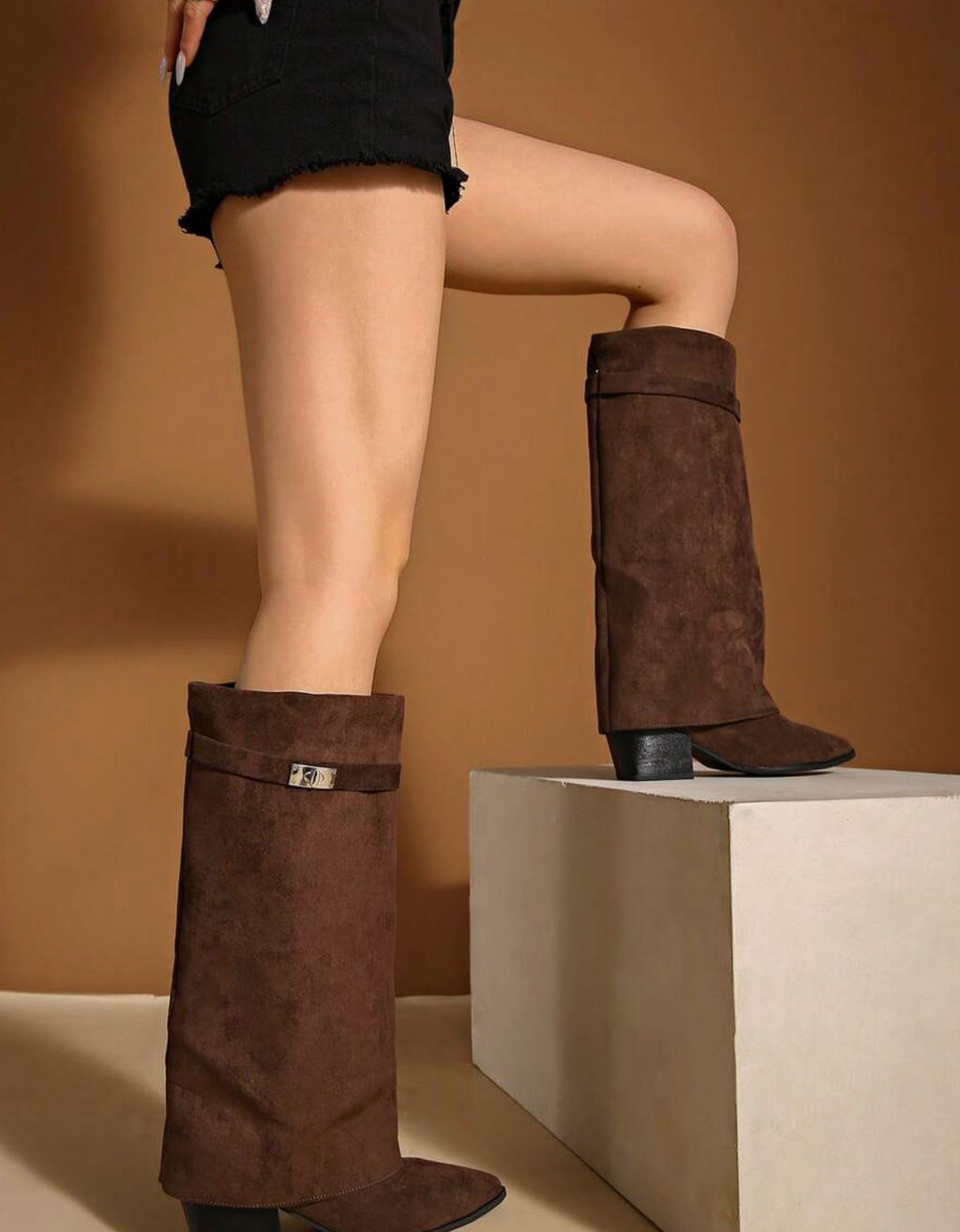 Les iconiques bottes Shark Lock 