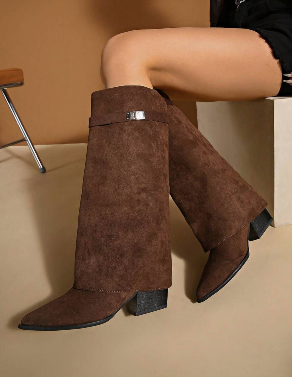 Les iconiques bottes Shark Lock 